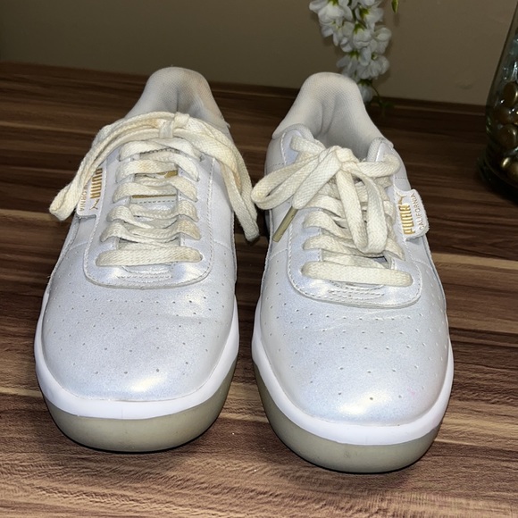 Puma white shimmery sneakers. - Picture 3 of 14